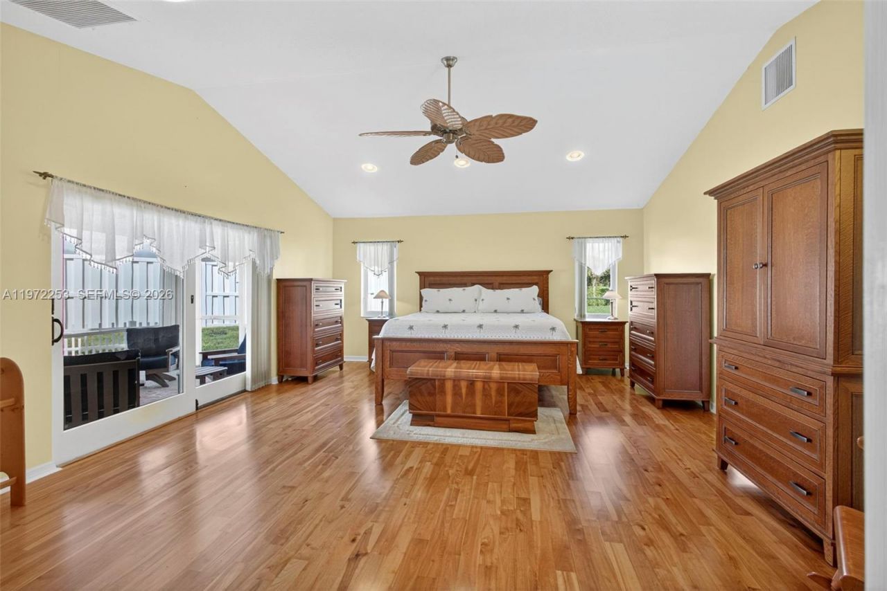 112 Camelot Ct , Royal Palm Beach, FL 33411 Photo