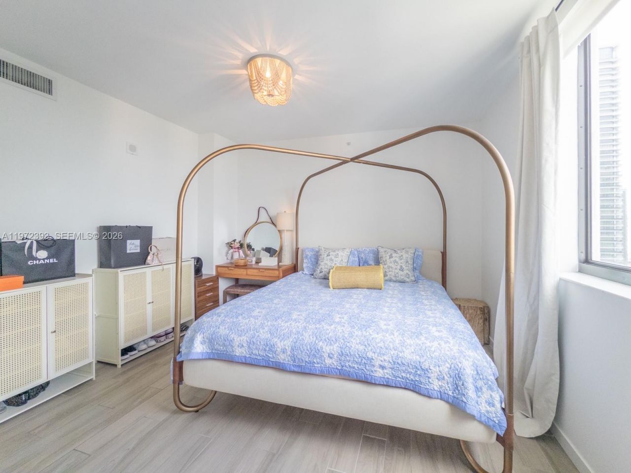 999 SW 1st Ave, Unit 3204, Miami, FL 33130 Photo