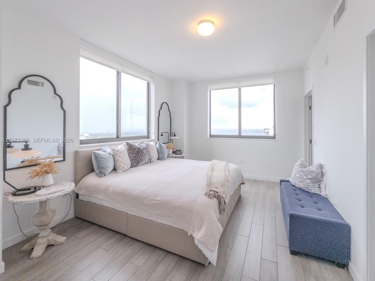 999 SW 1st Ave, Unit 3204, Miami, FL 33130 Photo