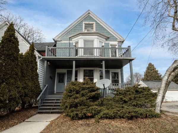 1712 E Park PLACE, Unit 1714, Milwaukee, WI 53211