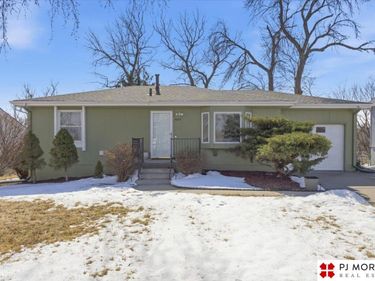 9335 Corby Street, Omaha, NE 68134