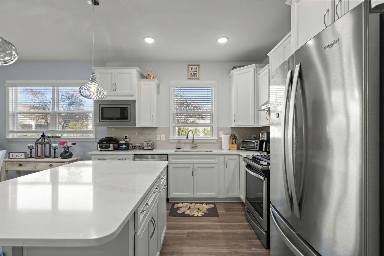 6041 Campanella St. Photo 14