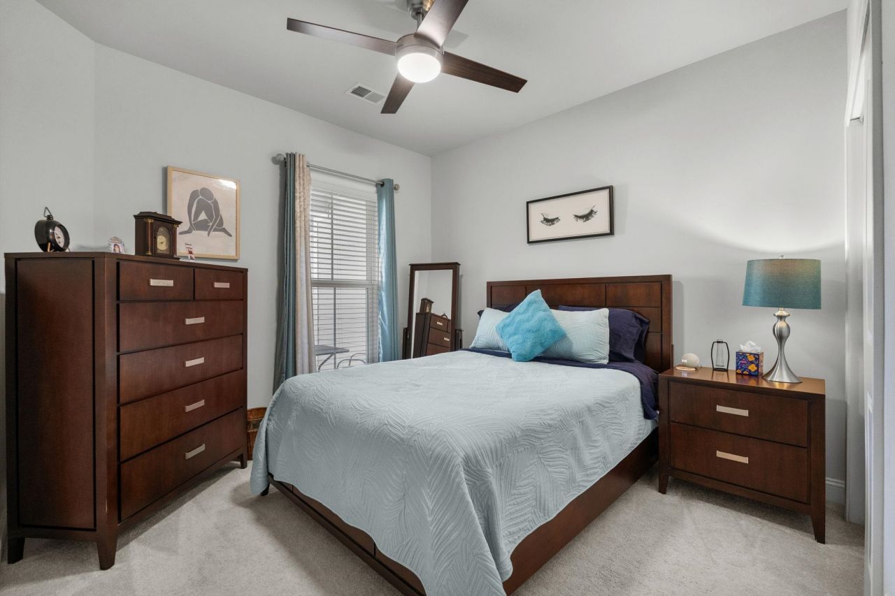 6041 Campanella St. Photo 22