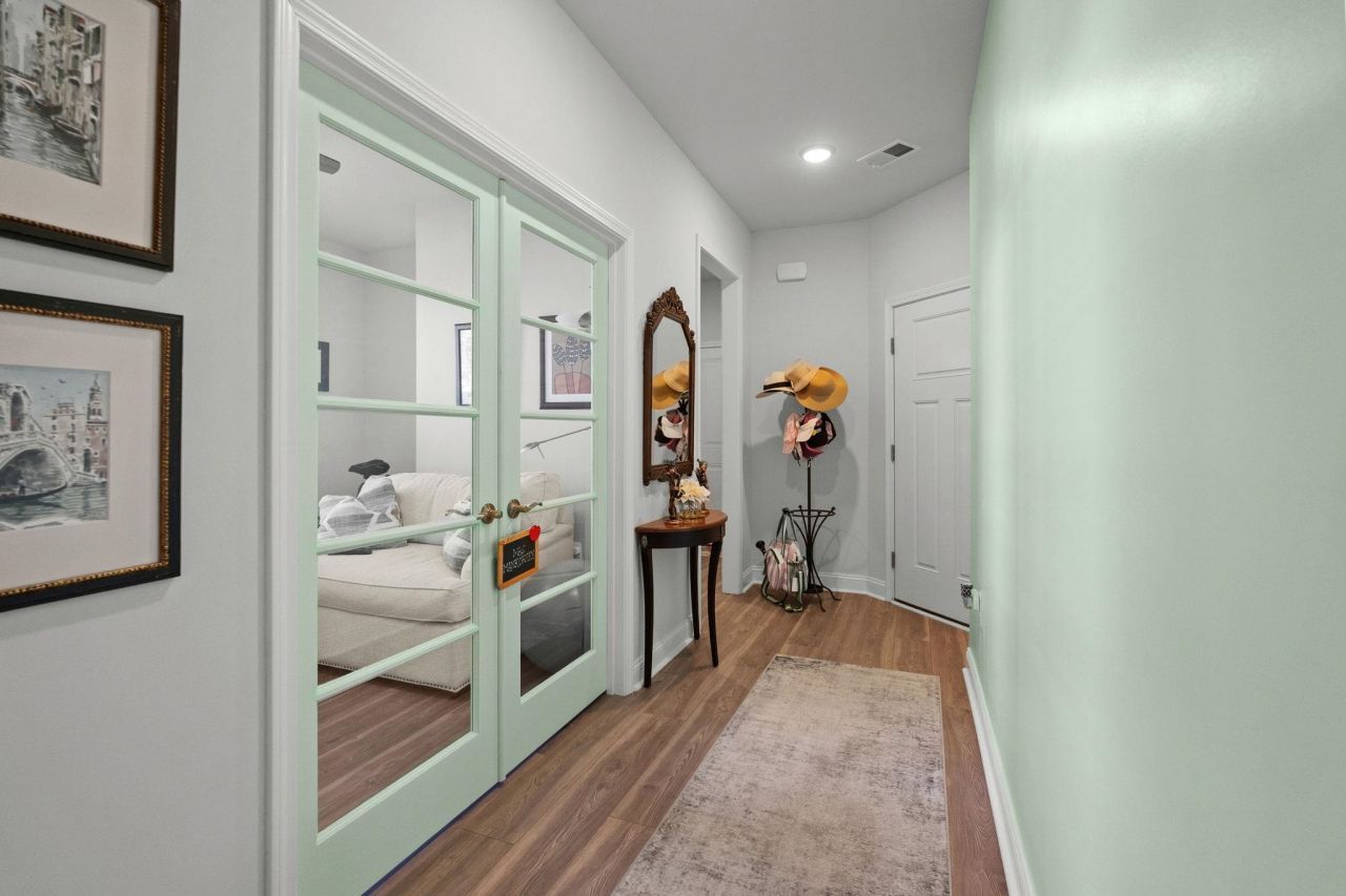 6041 Campanella St. Photo 24