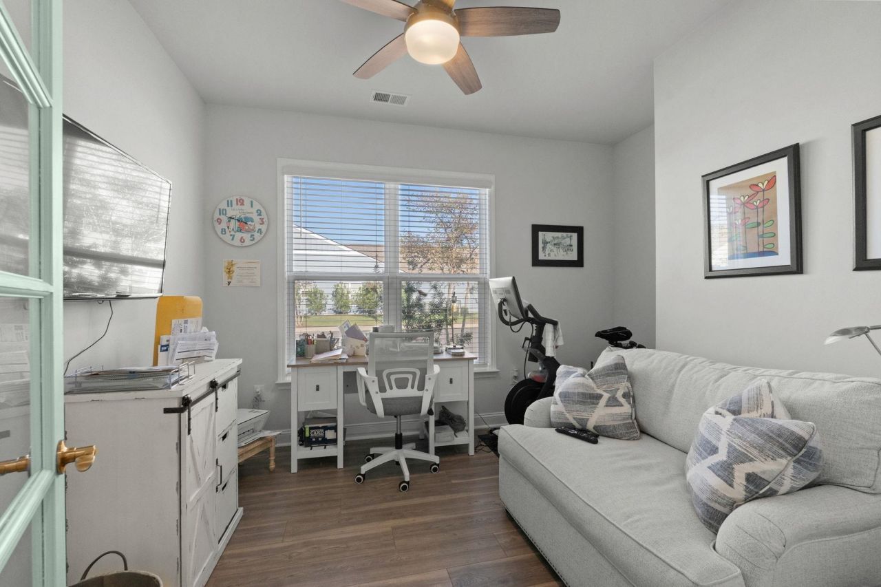 6041 Campanella St. Photo 25