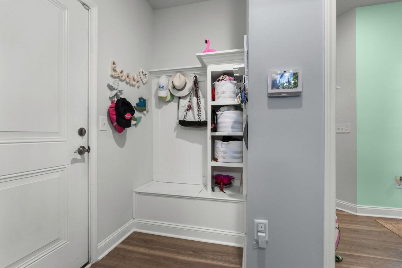 6041 Campanella St. Photo 26