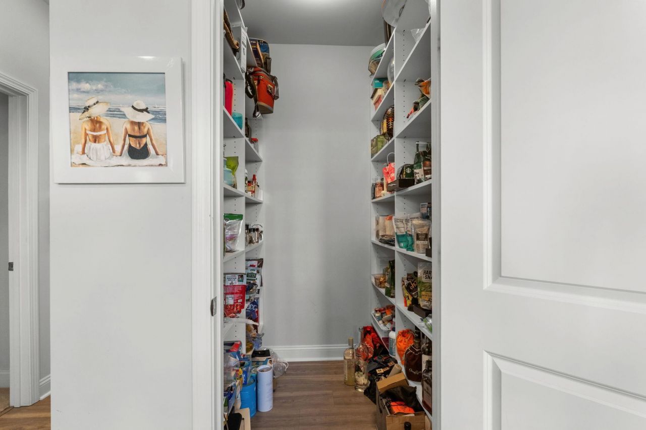 6041 Campanella St. Photo 27