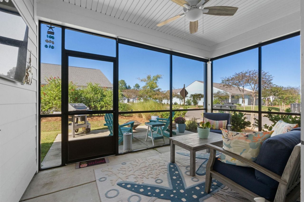 6041 Campanella St. Photo 28