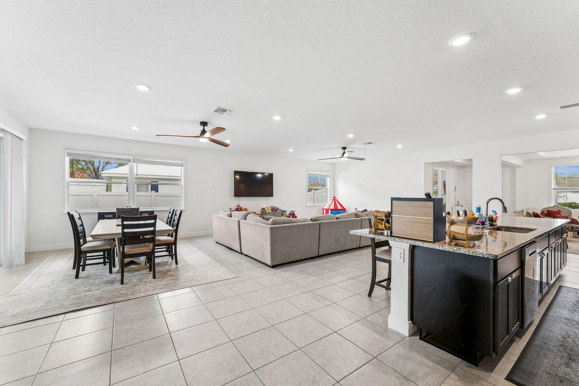 2586 SE Victory Avenue, Port Saint Lucie, FL 34952 Photo