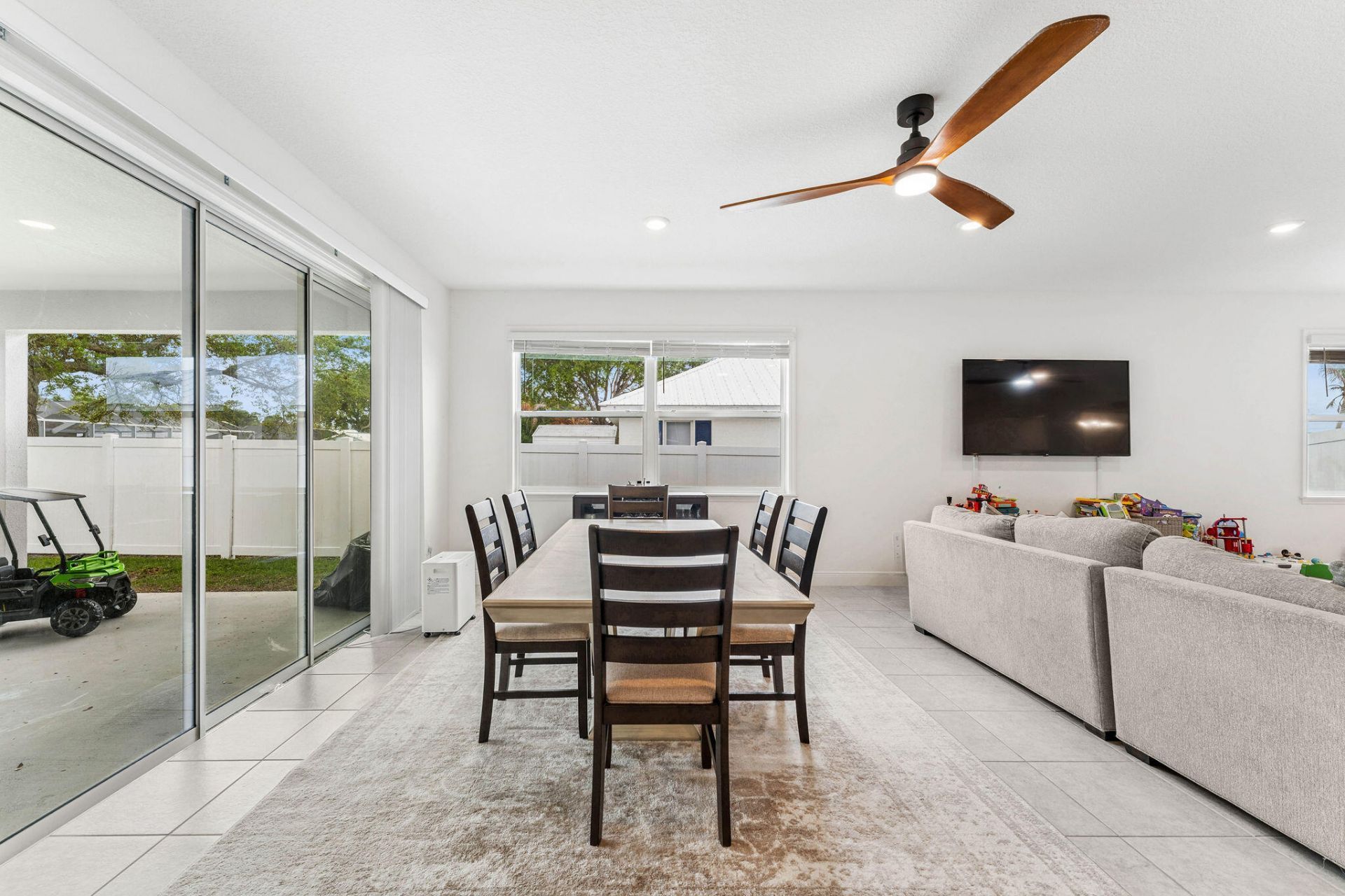 2586 SE Victory Avenue, Port Saint Lucie, FL 34952 Photo