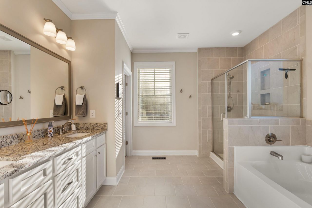 212 Winding Wood Circle Photo 22