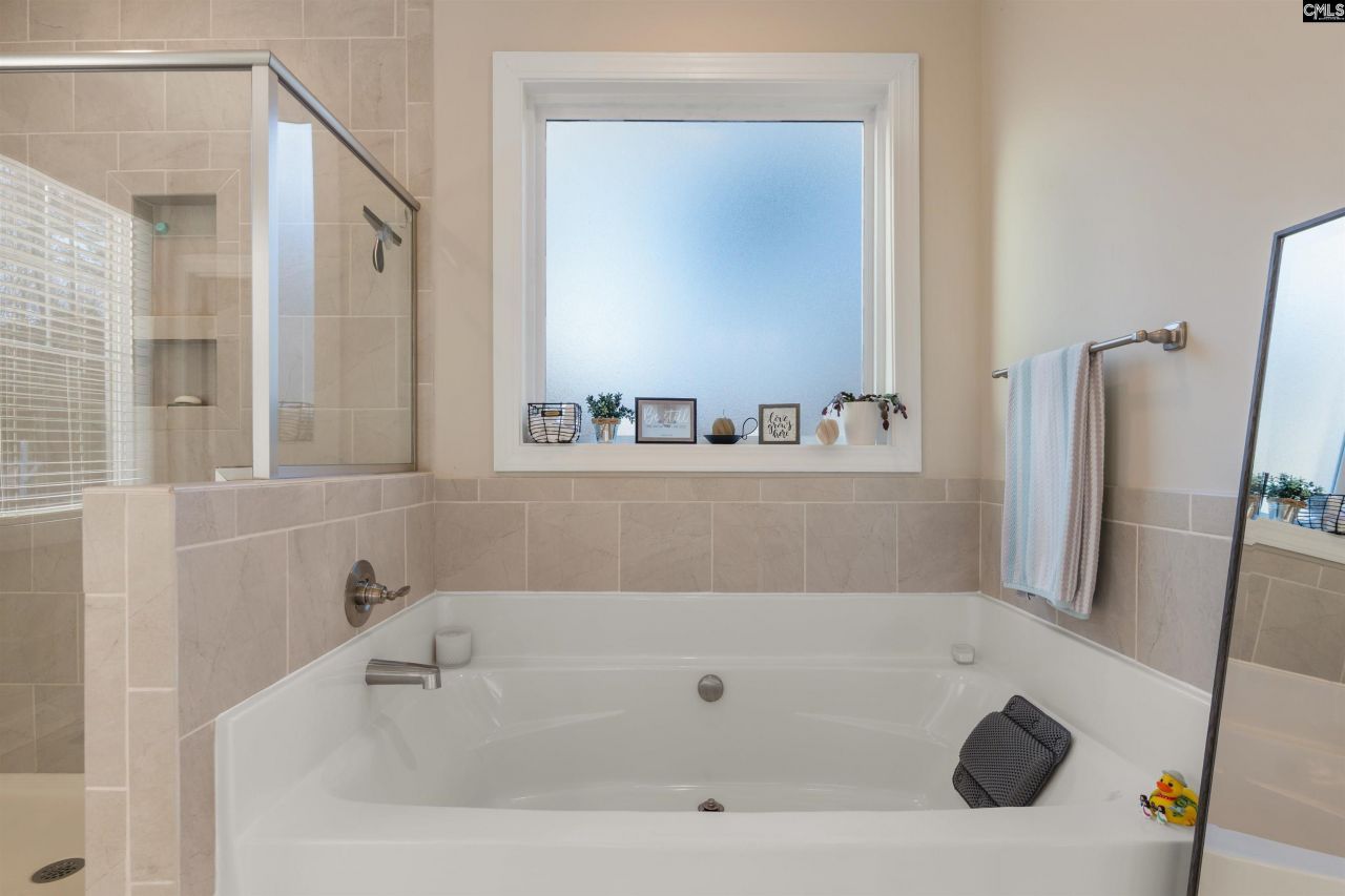 212 Winding Wood Circle Photo 25