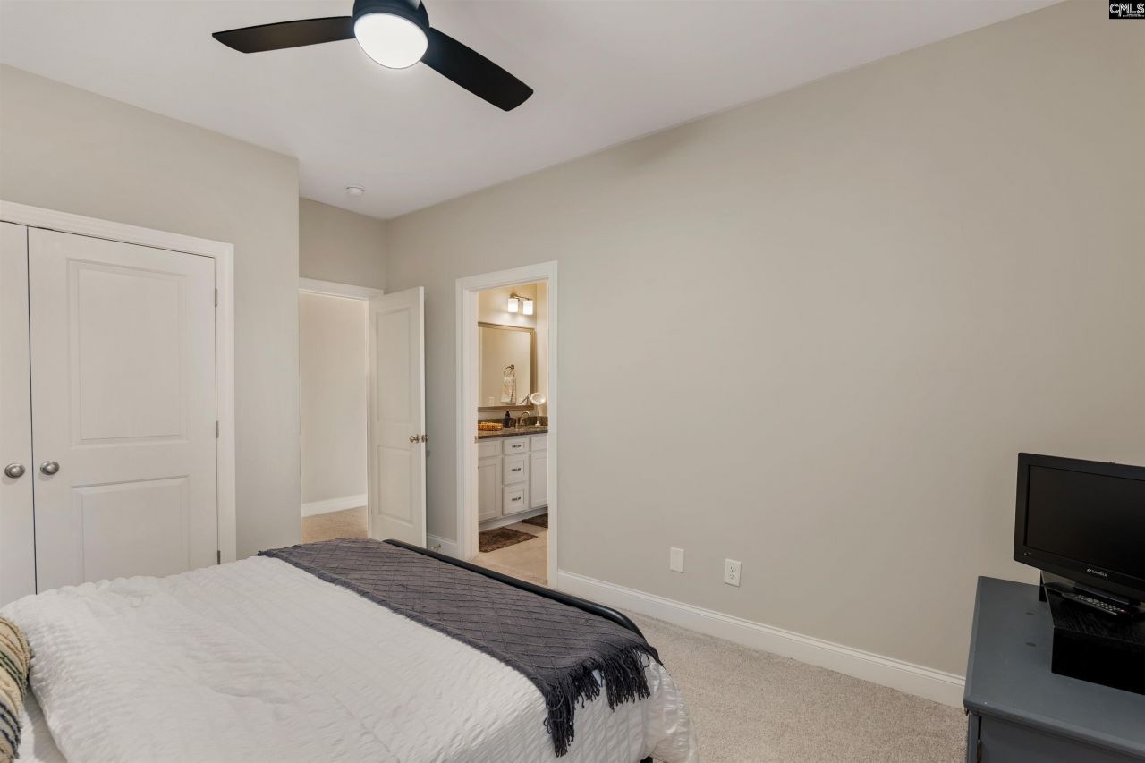 212 Winding Wood Circle Photo 39