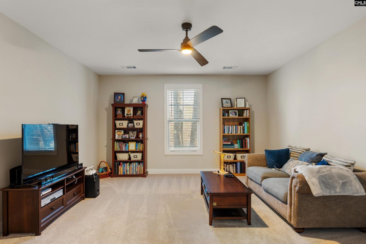 212 Winding Wood Circle Photo 44