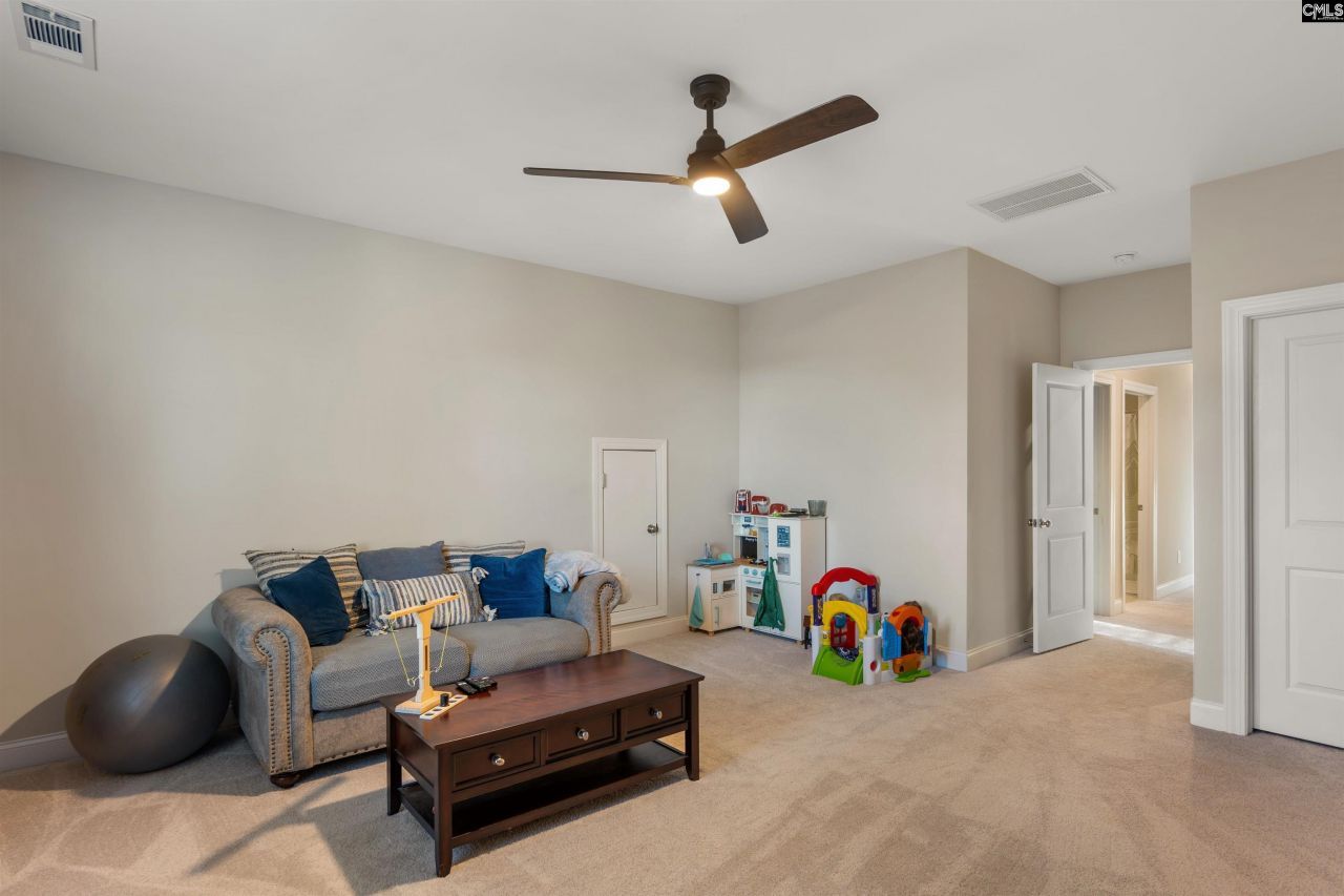 212 Winding Wood Circle Photo 45