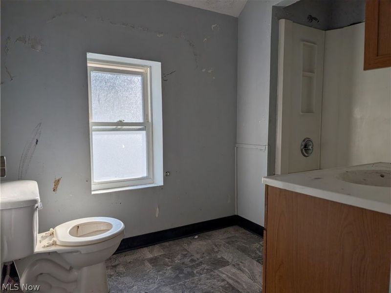 5705 poplar, Ashtabula, OH 44004 Photo 9