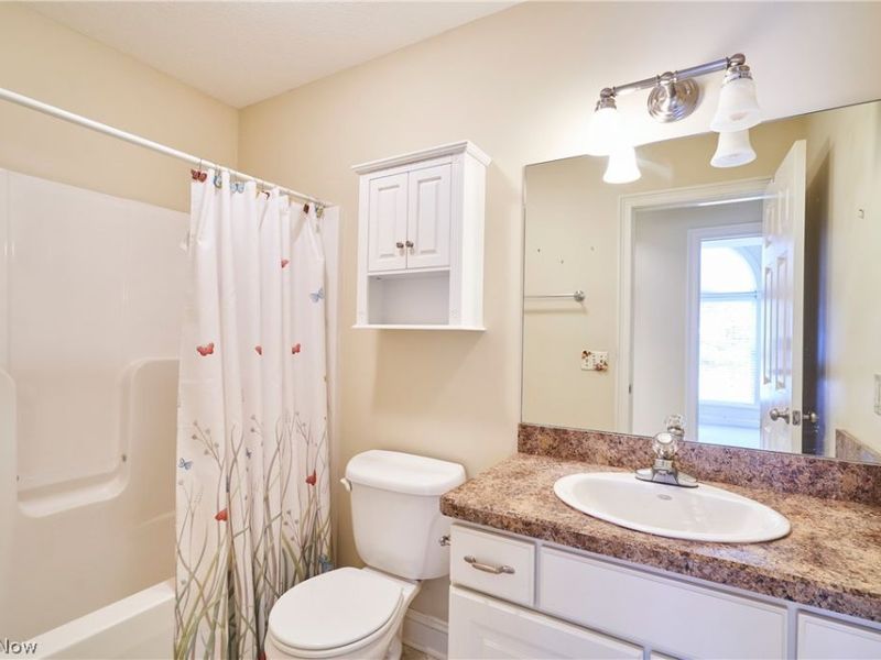 2729 Ariels Way, Akron, OH 44312 Photo 10