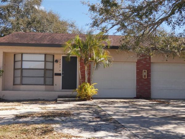 9201 7TH STREET N, ST PETERSBURG, FL 33702