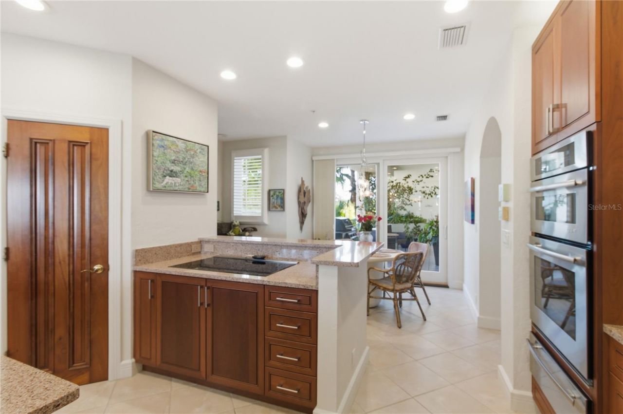 350 Gulf Of Mexico Drive, Unit 219, Longboat Key, FL 34228 Photo