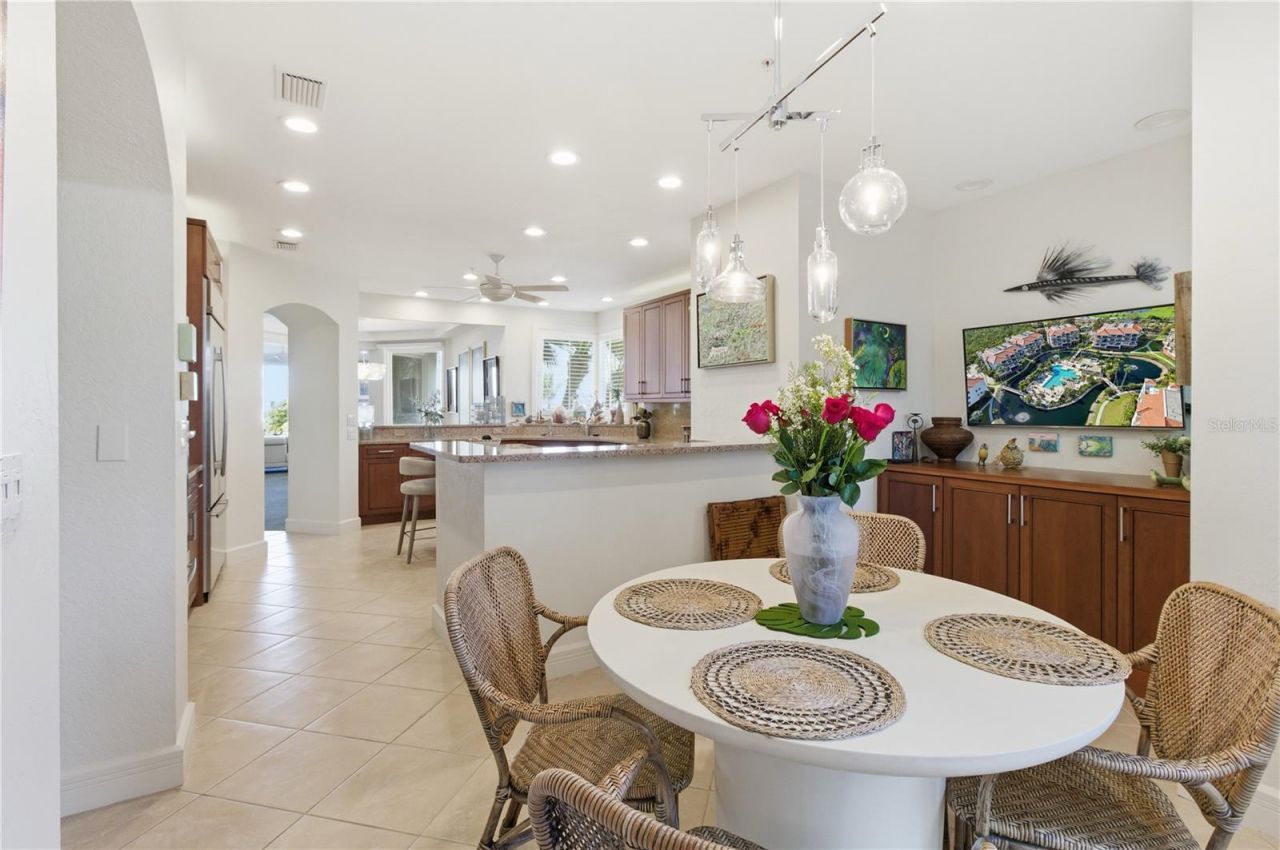 350 Gulf Of Mexico Drive, Unit 219, Longboat Key, FL 34228 Photo