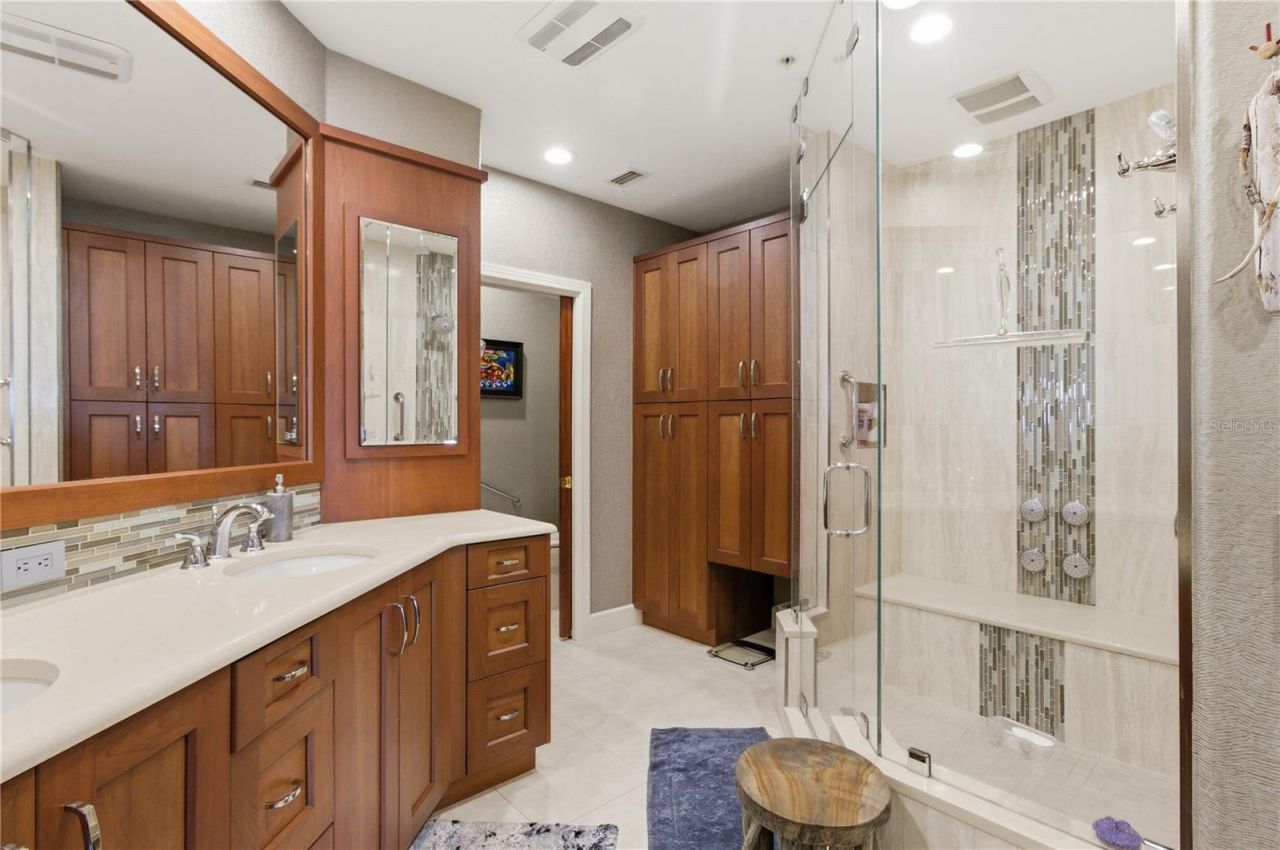 350 Gulf Of Mexico Drive, Unit 219, Longboat Key, FL 34228 Photo