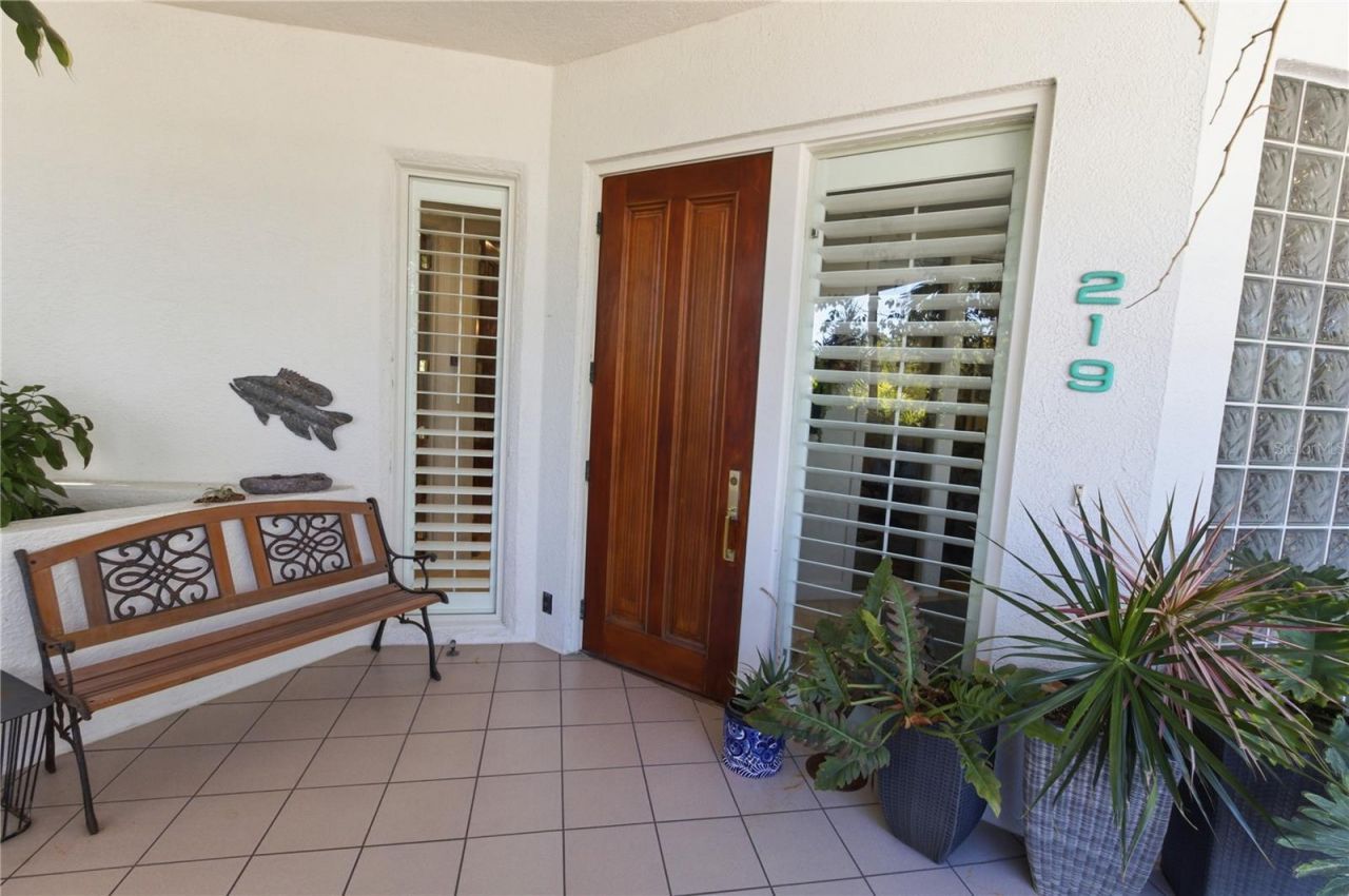 350 Gulf Of Mexico Drive, Unit 219, Longboat Key, FL 34228 Photo