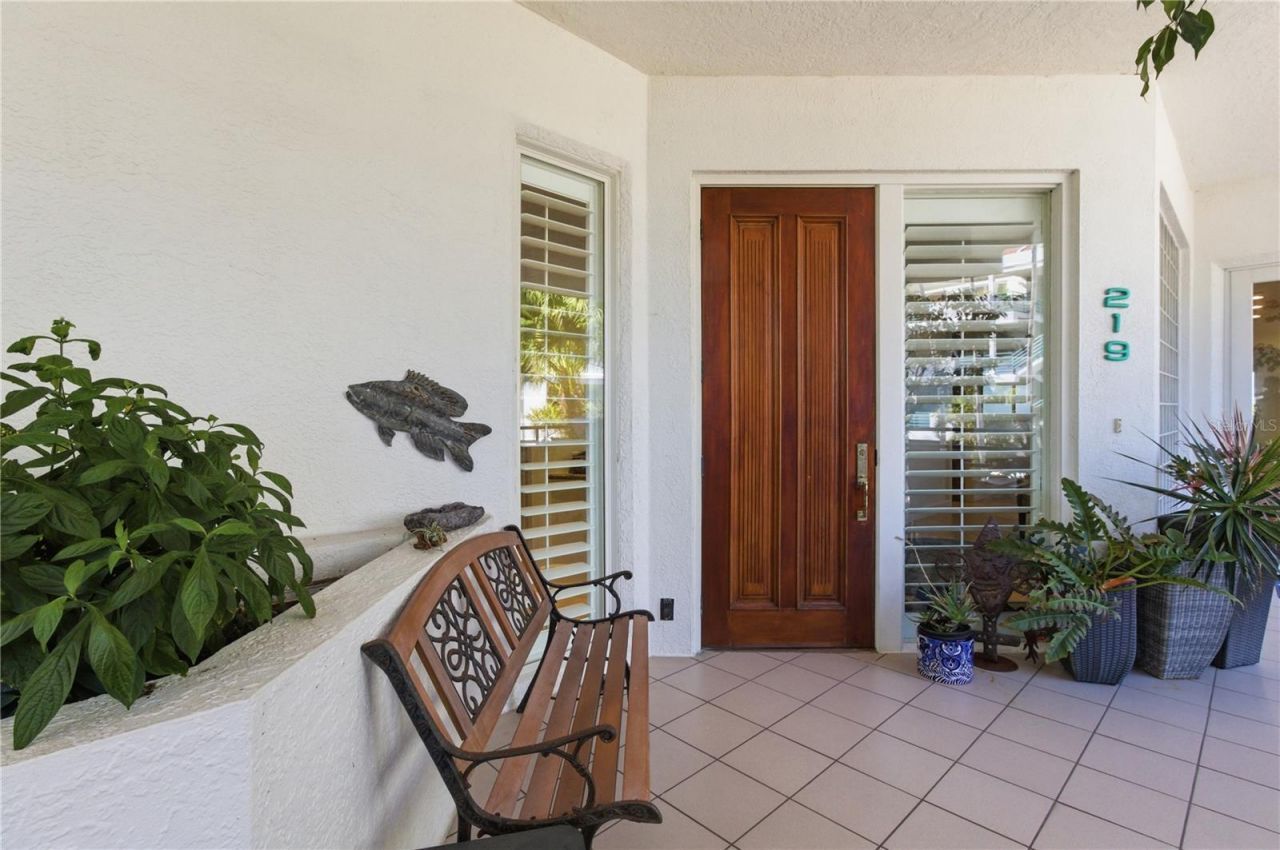 350 Gulf Of Mexico Drive, Unit 219, Longboat Key, FL 34228 Photo