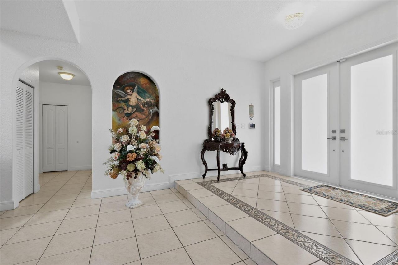 16613 NW 77th Path, Miami Lakes, FL 33016 Photo