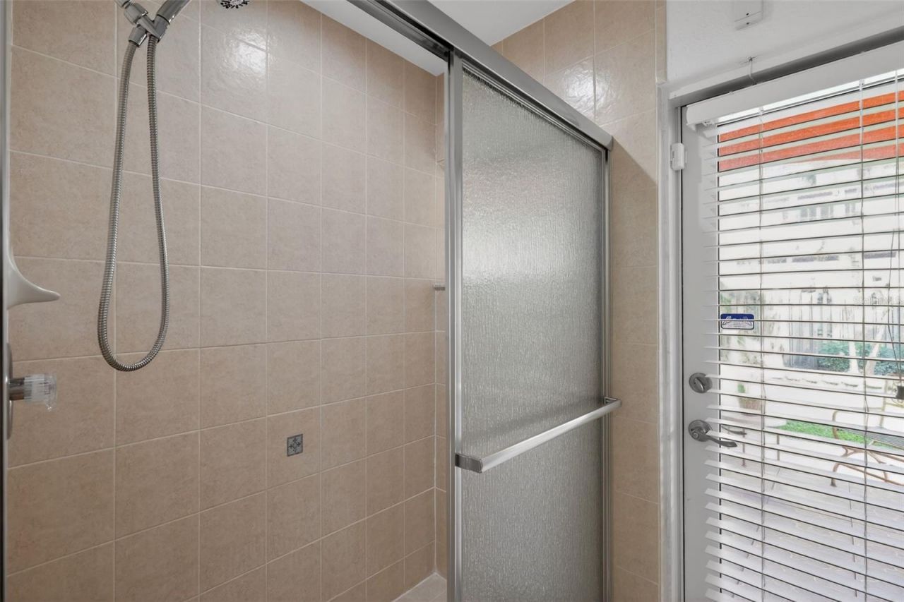 16613 NW 77th Path, Miami Lakes, FL 33016 Photo