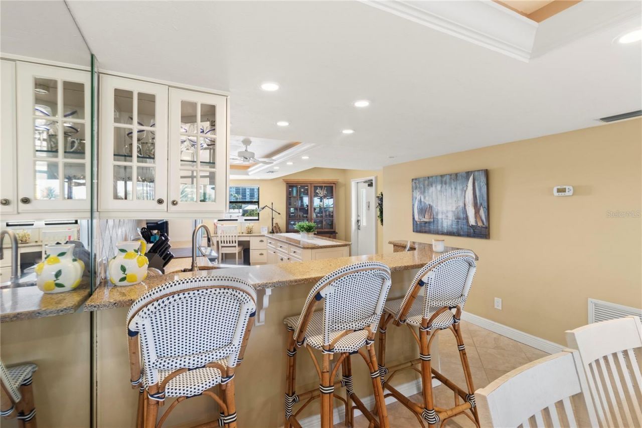 5790 Midnight Pass Road, Unit 208, Sarasota, FL 34242 Photo