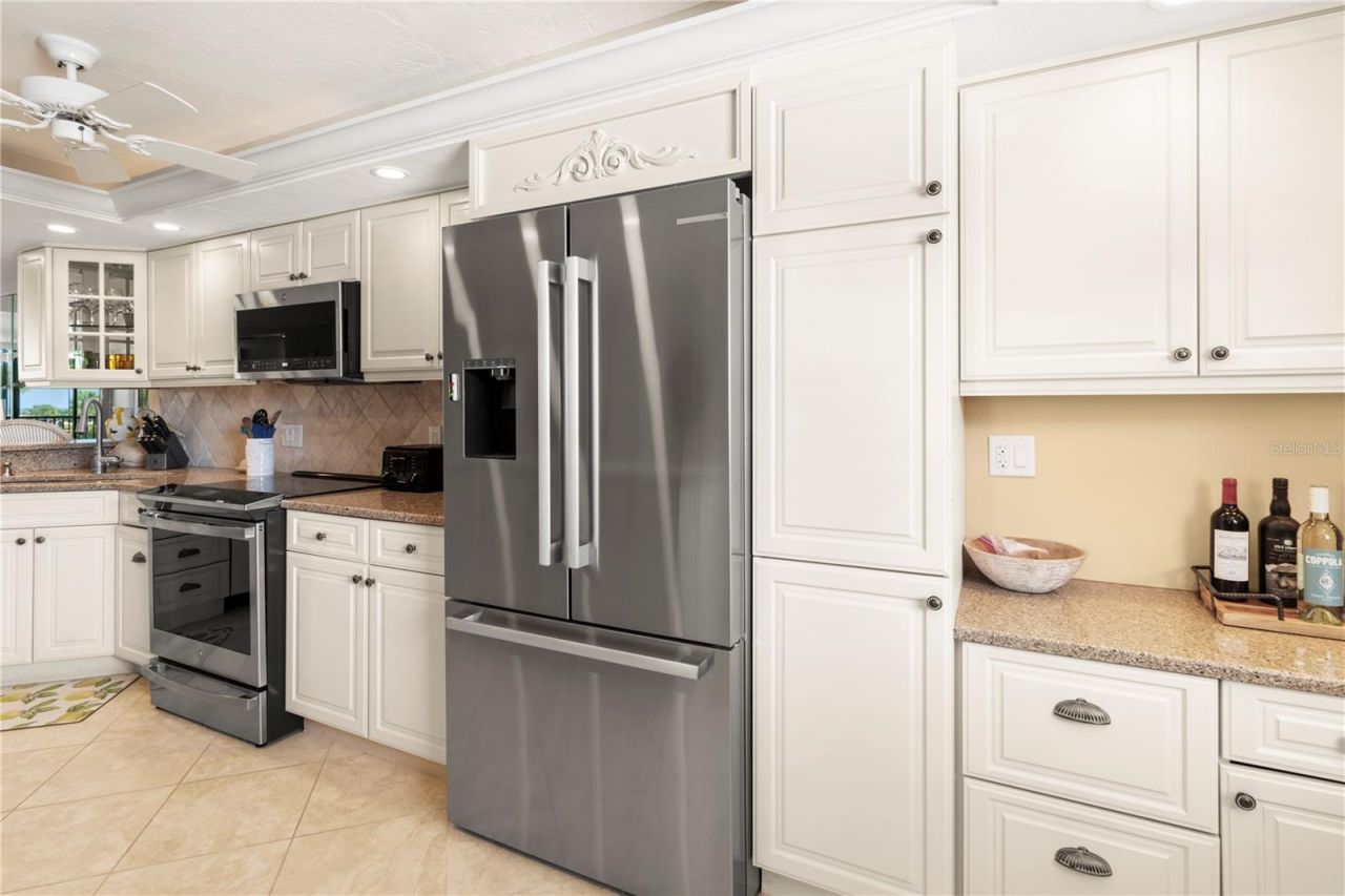 5790 Midnight Pass Road, Unit 208, Sarasota, FL 34242 Photo