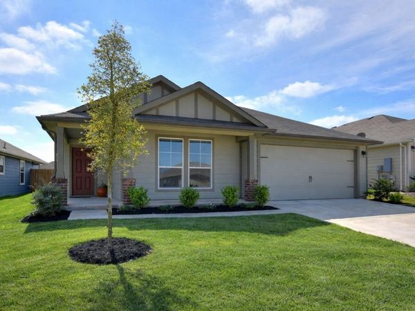 102 Sulphur River LOOP, Hutto, TX 78634