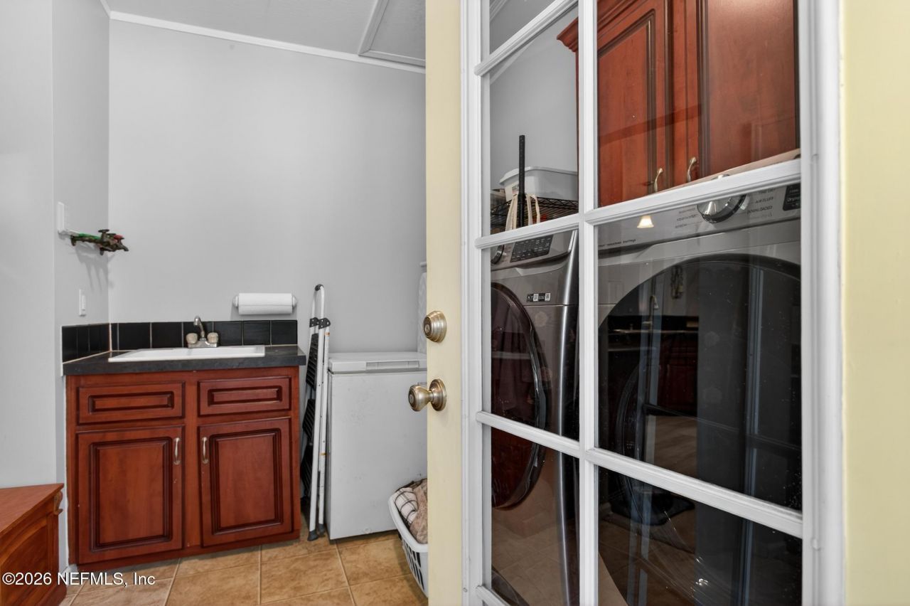 808 Front Street, Welaka, FL 32193 Photo