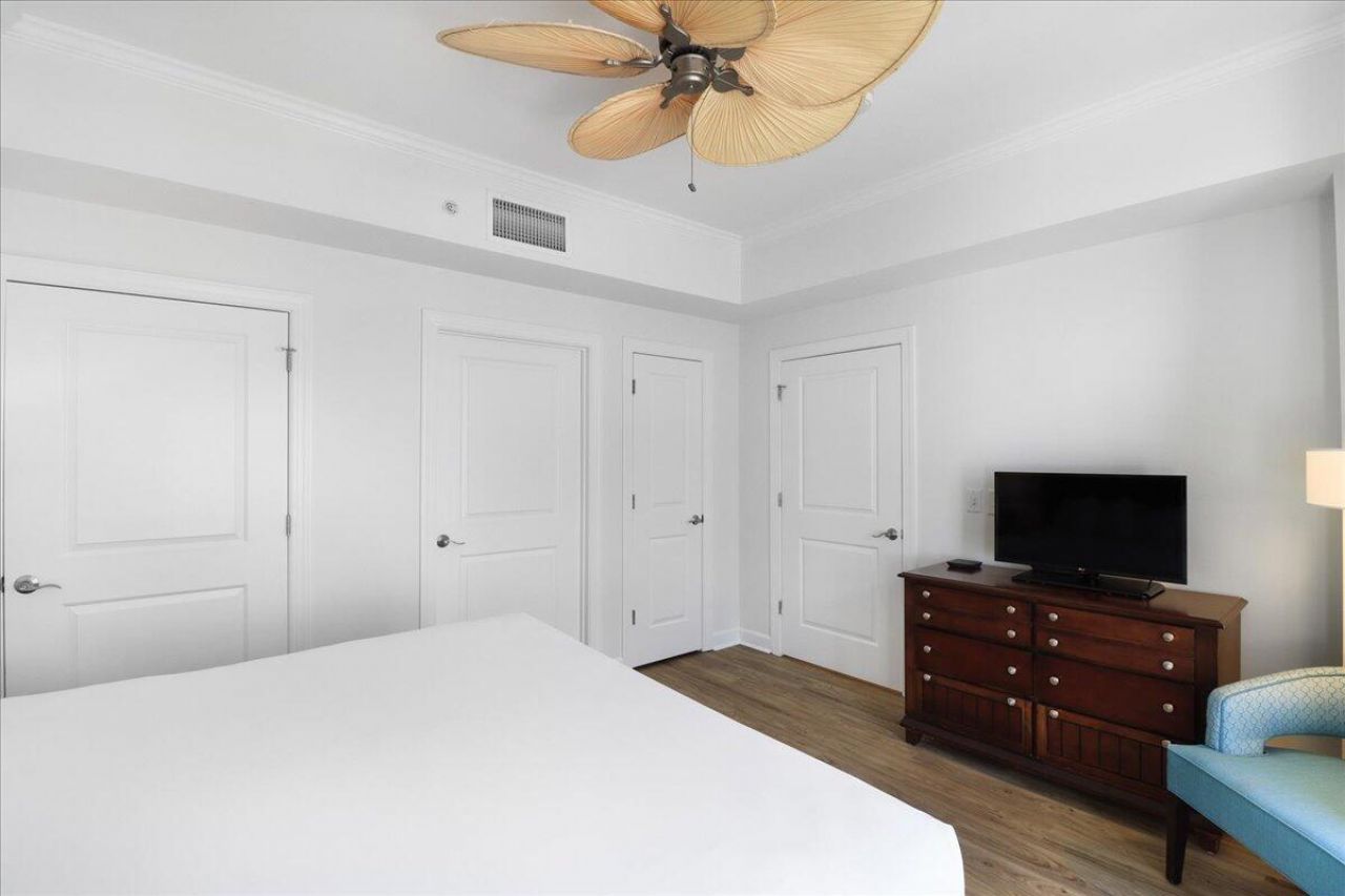 5804 Palmetto Drive Photo 16