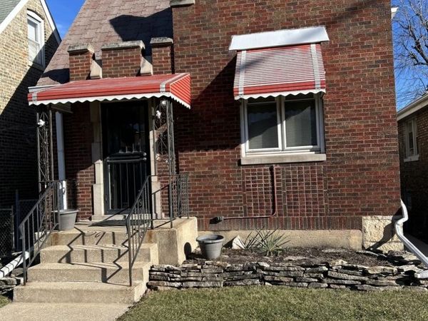 1439 S Central Avenue, Cicero, IL 60804