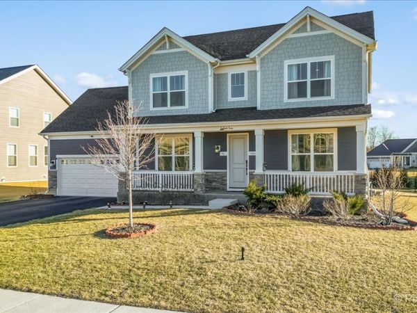 3553 Doral Drive , Elgin, IL 60124