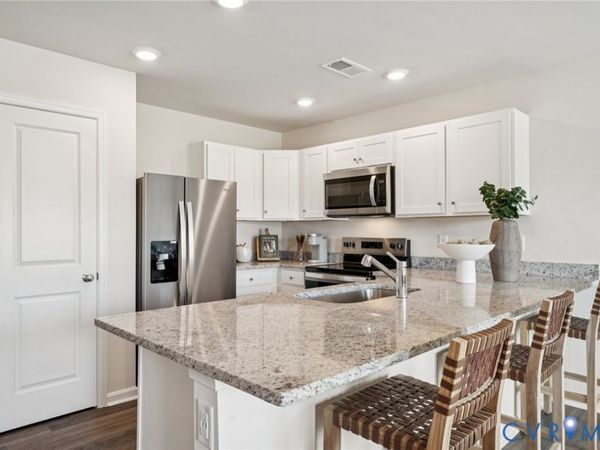 3528 Perrins Hill Way, Prince George, VA 23875