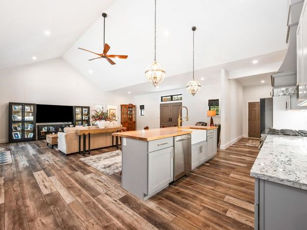 123 Oxbow Lane, Conway, NH 03818