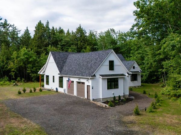 123 Oxbow Lane, Conway, NH 03818
