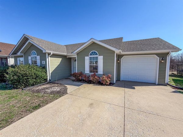 372 Hilton Way , Bowling Green, KY 42101