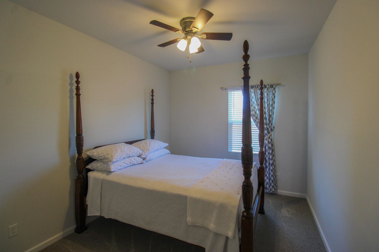 1929 Zonny Moss Drive Photo 15