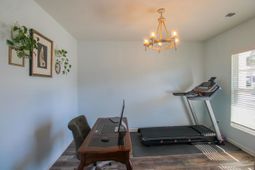 1929 Zonny Moss Drive photo 4