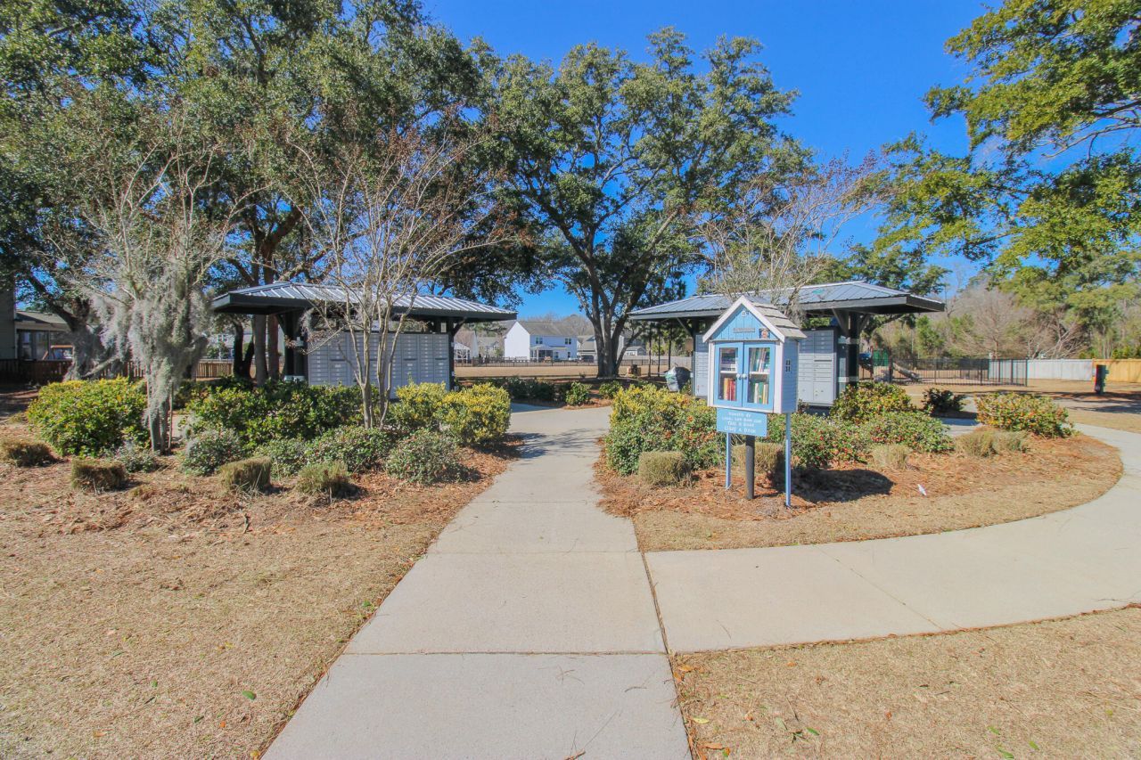 1929 Zonny Moss Drive Photo 33