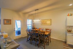 1929 Zonny Moss Drive photo 4