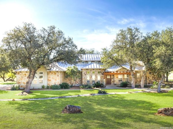 526 River Crossing, Spring Branch, TX 78070