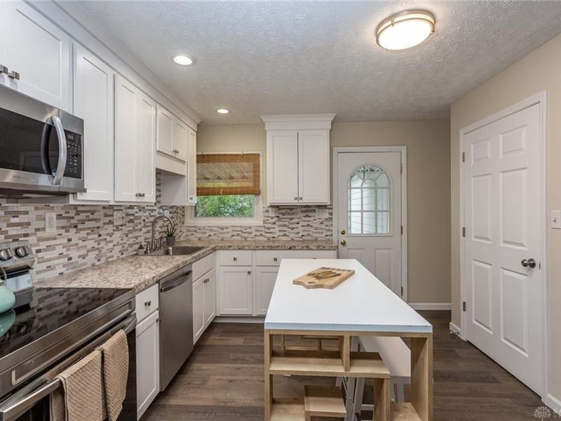 849 Bristol Drive, Vandalia, OH 45377 Photo 8