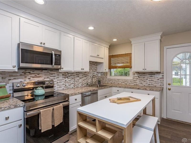 849 Bristol Drive, Vandalia, OH 45377 Photo 9