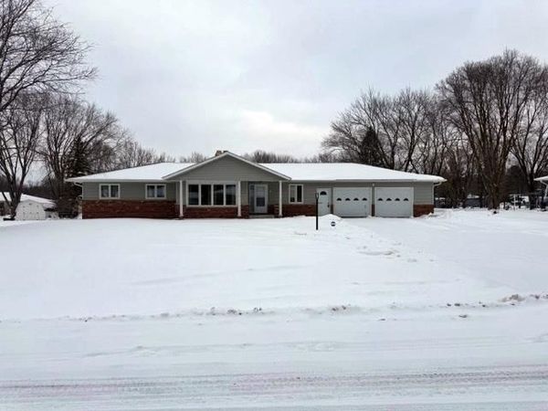 521 N AUBURN AVENUE, Marshfield, WI 54449