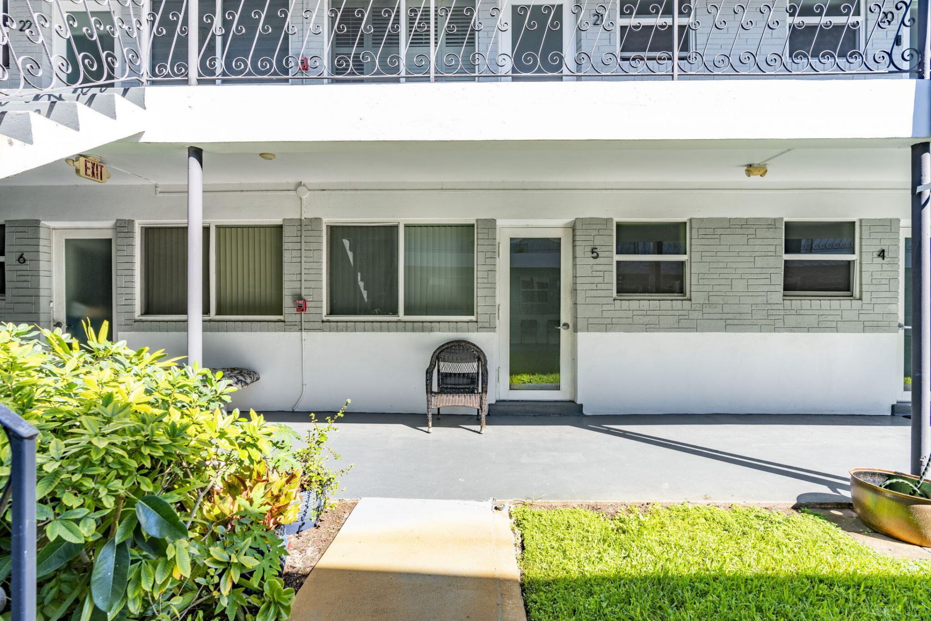 302 Lake Osborne Drive, Unit 5, Lake Worth Beach, FL 33461 Photo