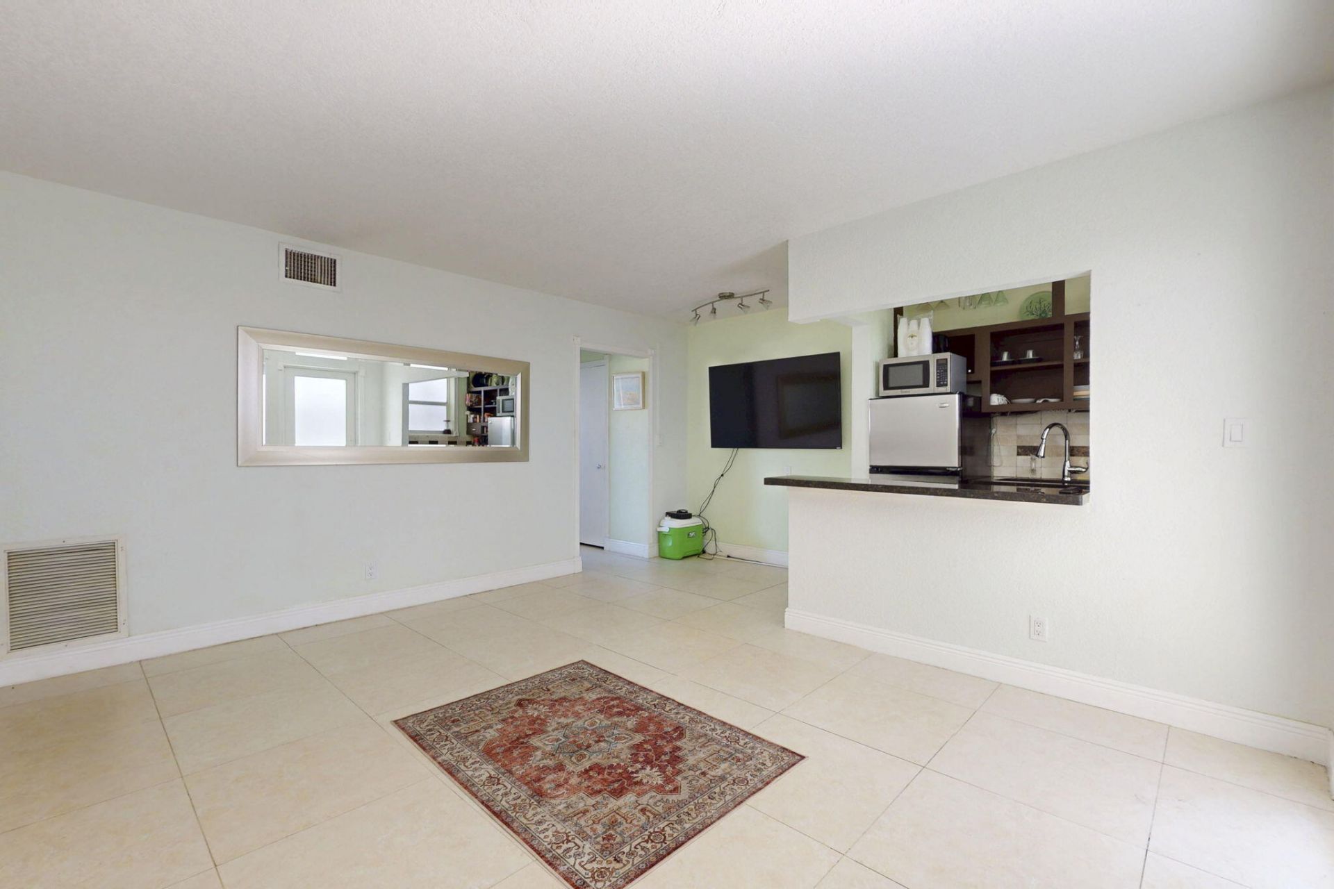 302 Lake Osborne Drive, Unit 5, Lake Worth Beach, FL 33461 Photo